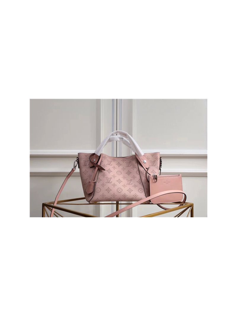 Louis Vuitton LV Hina PM in magnolia mahina leather M54353
