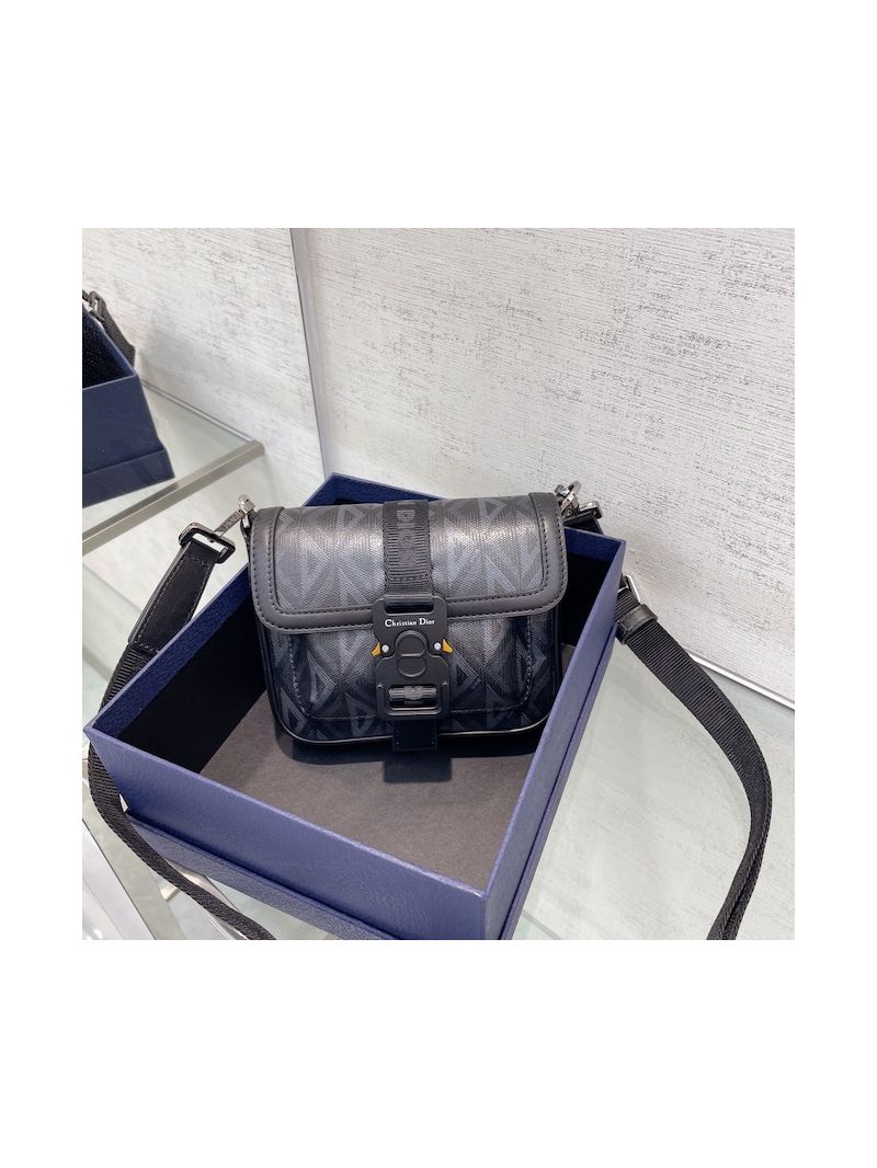 Dior Hit The Road Black CD Diamond Canvas 2ESCA458