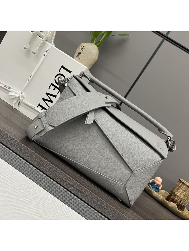 Loewe Medium Puzzle Bag In Soft Grained Calfskin B510P49 Pearl Grey