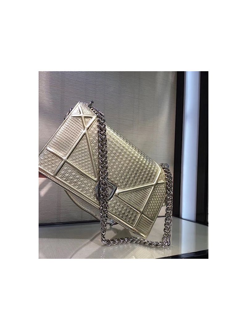 "Diorama" Flap in Silver-tone Metallic Calfskin with Micro-Cannage Motif Bag Champagne