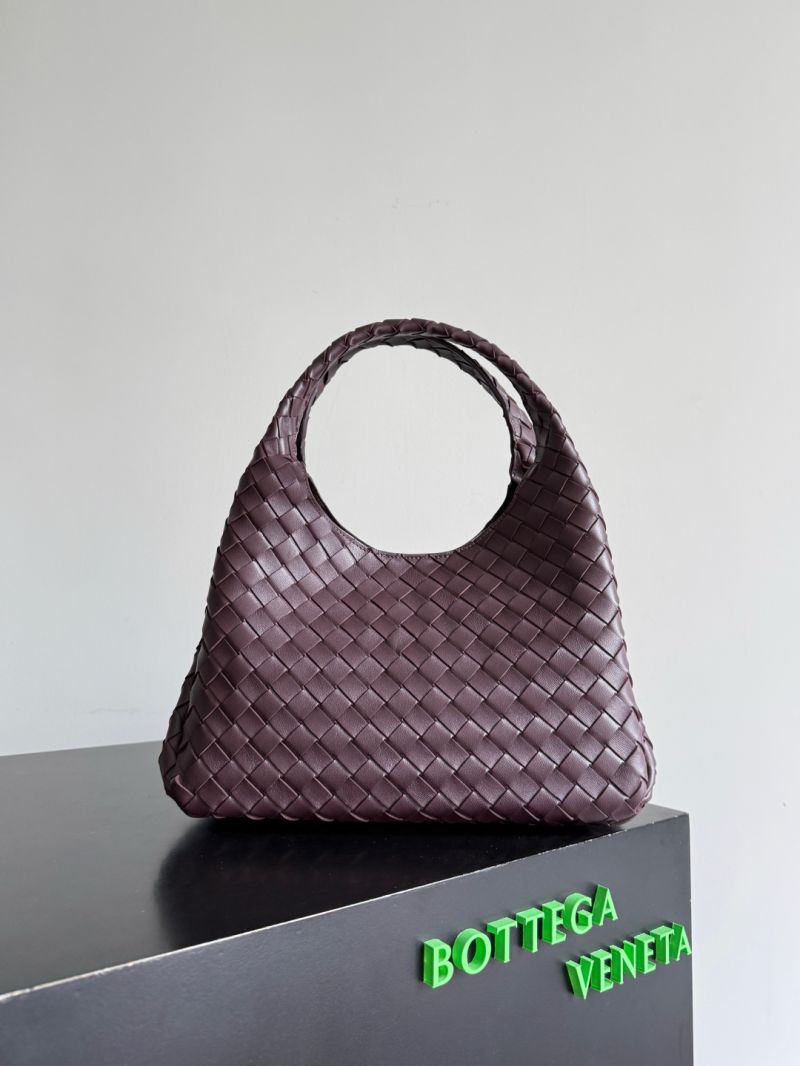 Bottega Veneta Medium Campana Intrecciato in Lambskin Barolo 844249