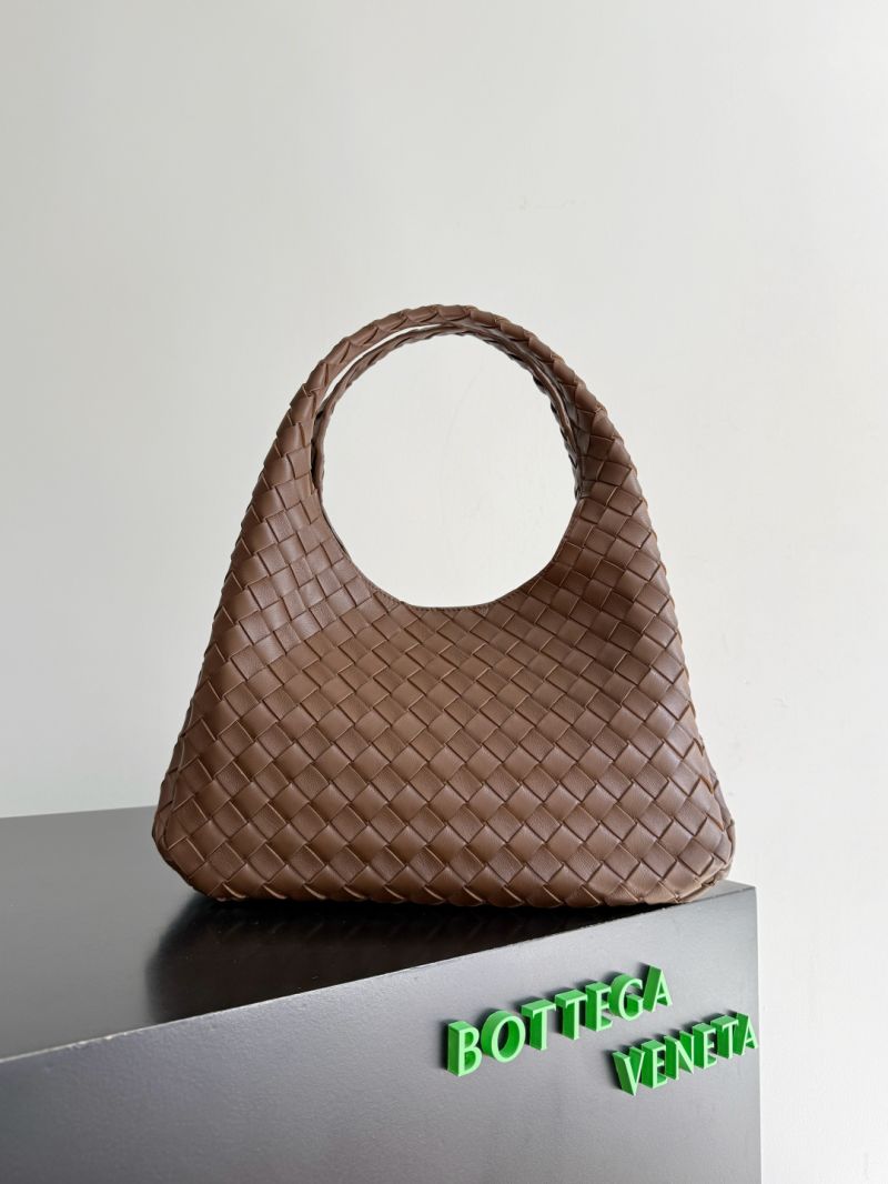 Bottega Veneta Medium Campana Intrecciato Leather Shoulder Bag in Lambskin Fondant 844249