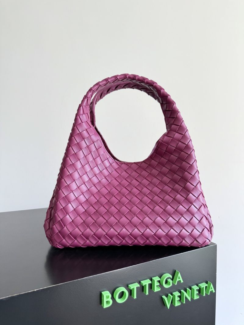Bottega Veneta Medium Campana in Lambskin Beetroot 844249V4SC01019