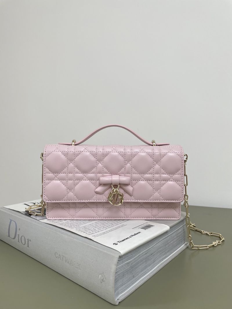 Dior Miss Dior Glycine Wallet on Chain in Cannage Lambskin Melocoton Pink S0996ONMJ_M77P
