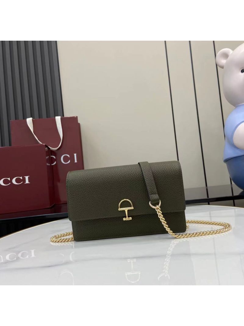 Gucci Softbit Chain Shoulder Bag in Grained Leather Green 837373