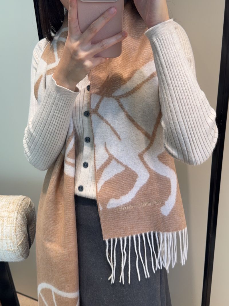 Hermes Beige Cashmere Scarf with Dual-Tone H Pattern - Luxe, Soft & Elegant