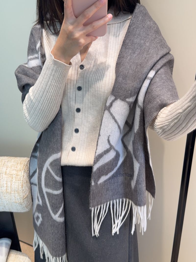 Hermes 2025 Dark Grey Cashmere Scarf with Dual-Tone H-Logo, Elegant & Luxe