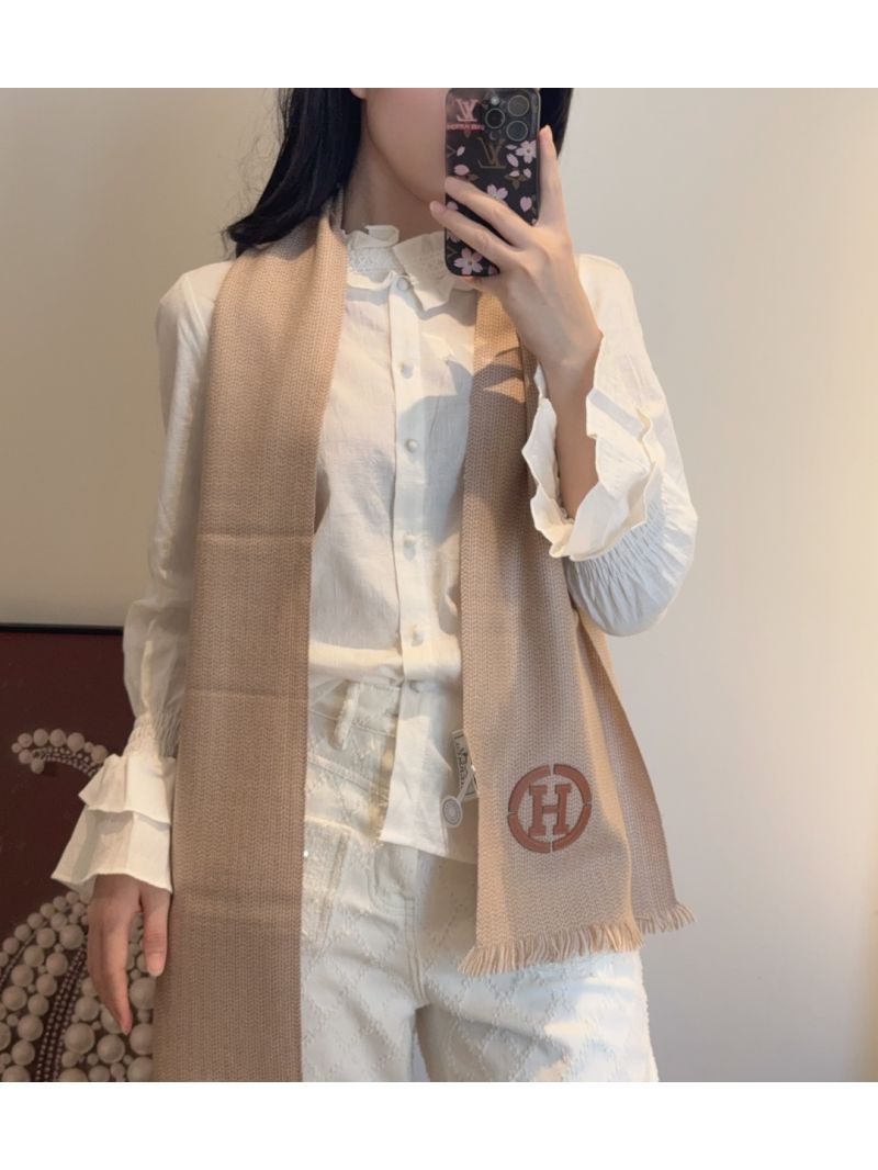Hermes Beige Cashmere Scarf with Woven 'H' Pattern & Leather Embroidery - Luxe Elegance