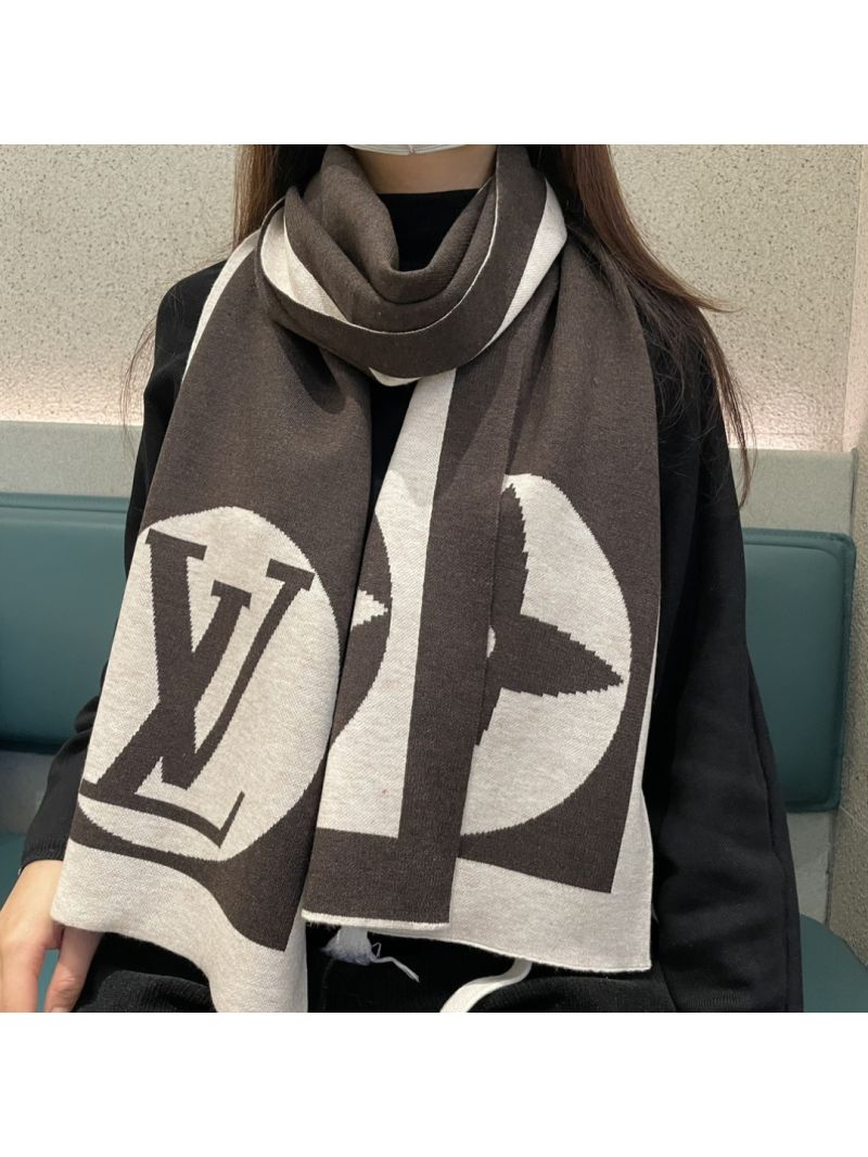 Louis Vuitton Brown Cashmere Scarf with Iconic Monogram - Luxe & Cozy