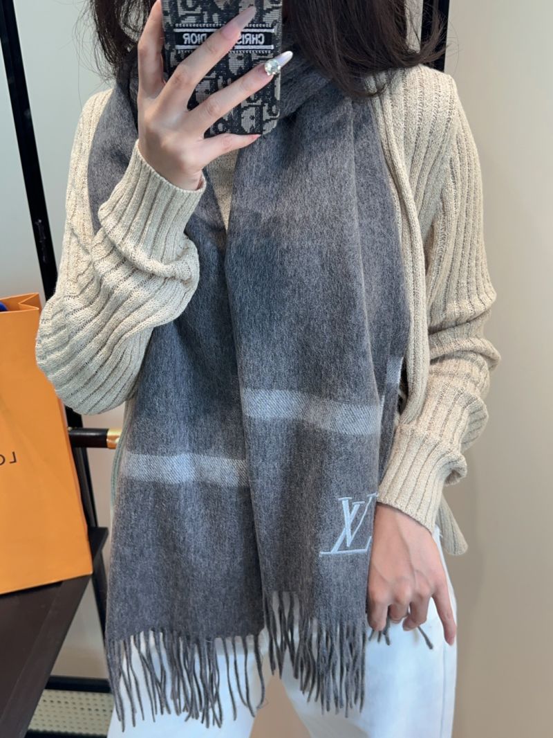 Louis Vuitton Grey Wool Scarf with Iconic Monogram - Luxe, Soft & Timelessly Stylish