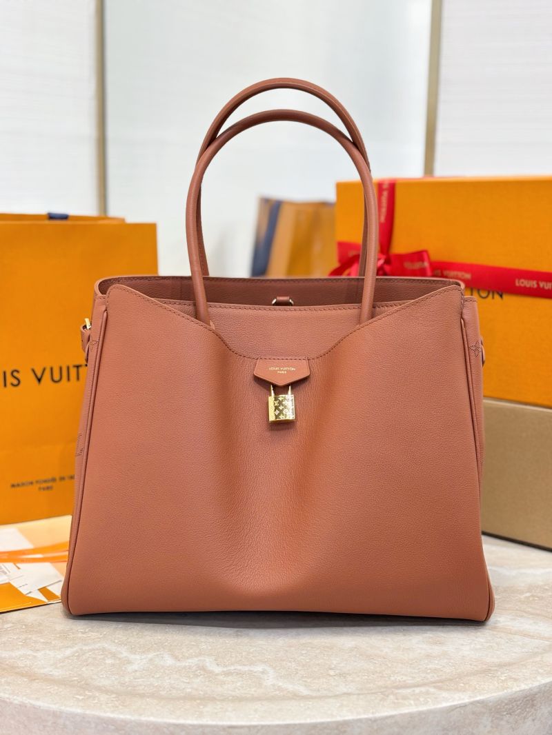 Louis Vuitton Vendôme MM in Grained Calfskin Cognac M26501