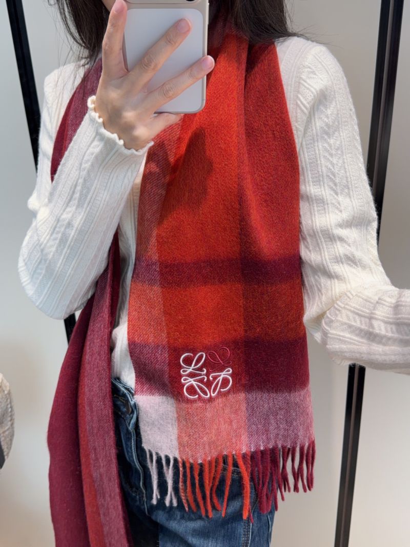 Loewe Red Plaid Scarf: Luxe Double-Sided Wool, Soft Touch & Embroidered Logo for Effortless Elegance
