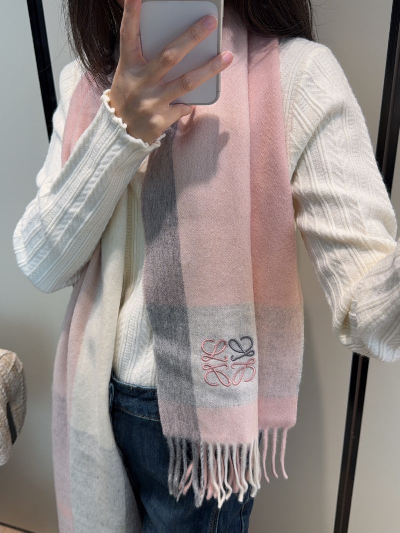 Loewe Soft Wool Blend Scarf in Blush & Grey Gradient with Dual-Sided Design, Elegant