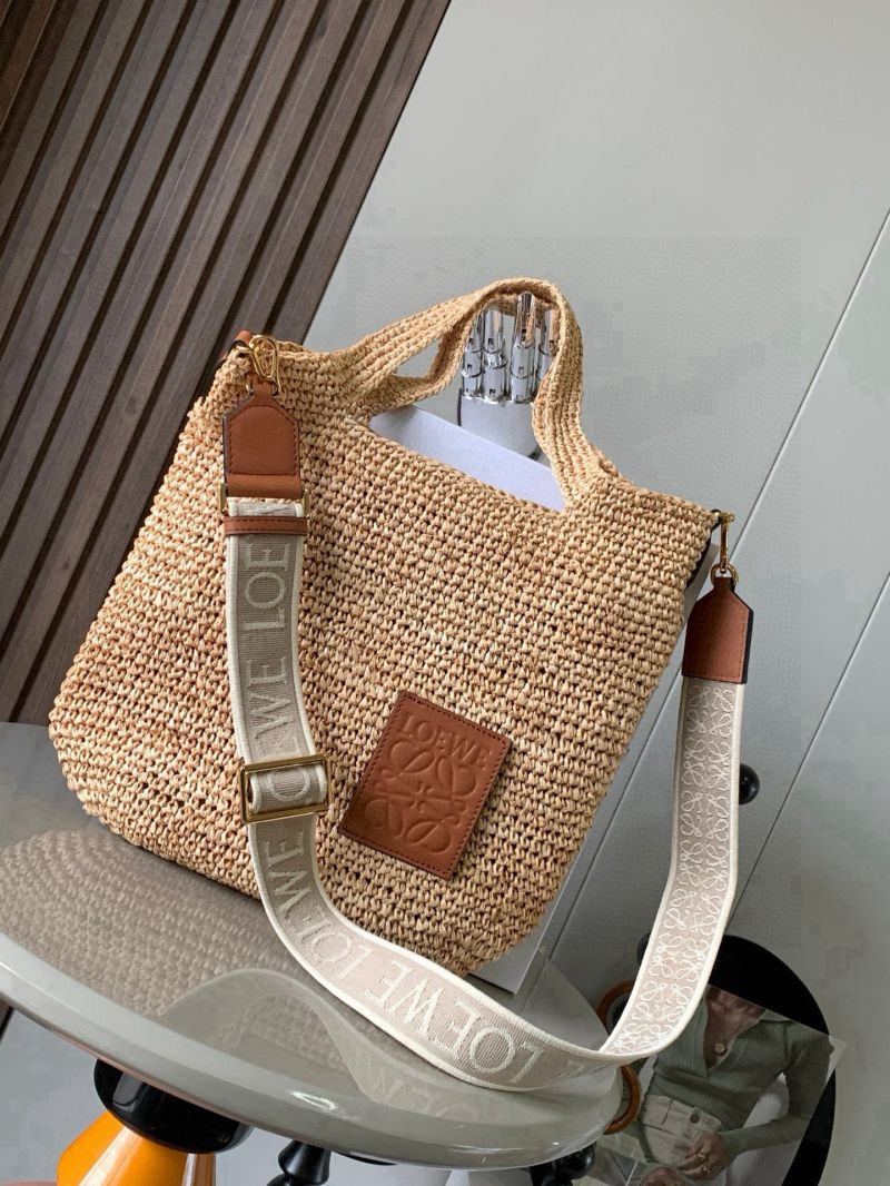 Loewe Small Standard Tote in Raffia and Calfskin Natural/Tan A563S30X05