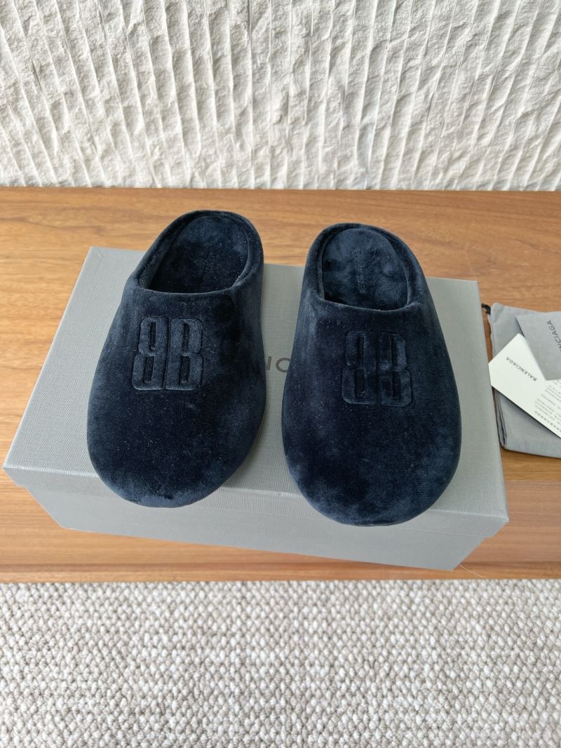 BALENCIAGA UNISEX CHATEAU VELVET MULES 834429 WHITEA