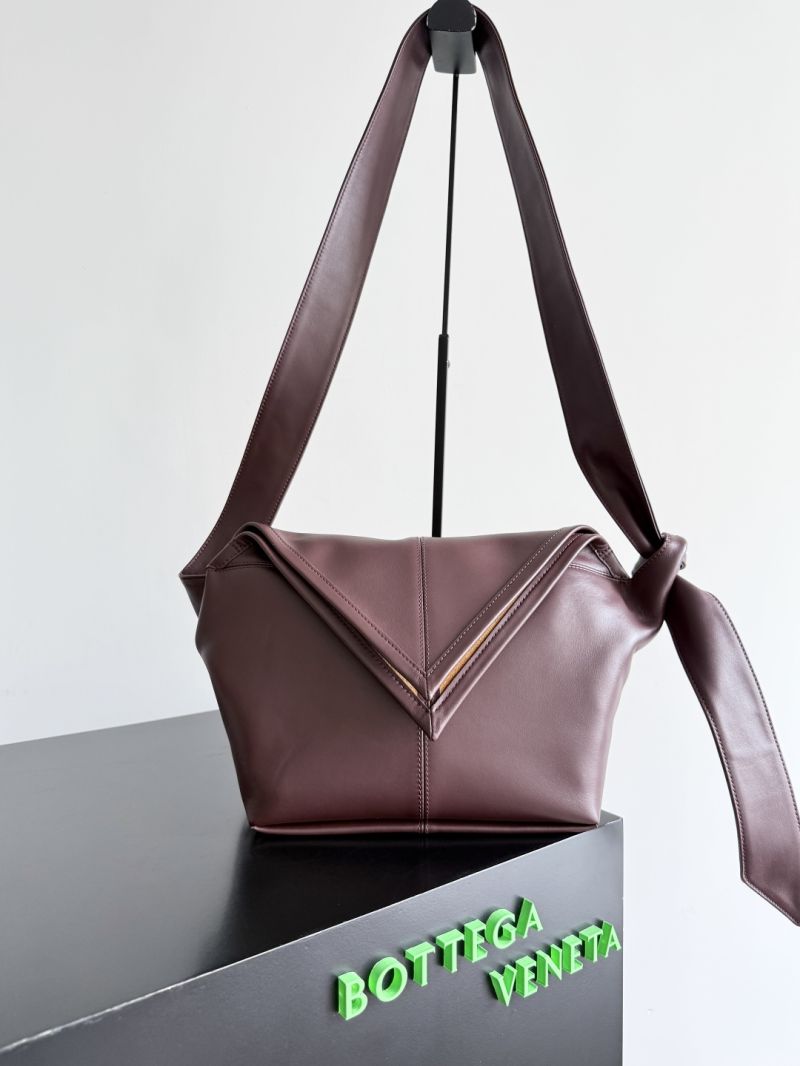 Bottega Veneta BV Small Sawyer in silky calf leather 815807V Madder brown