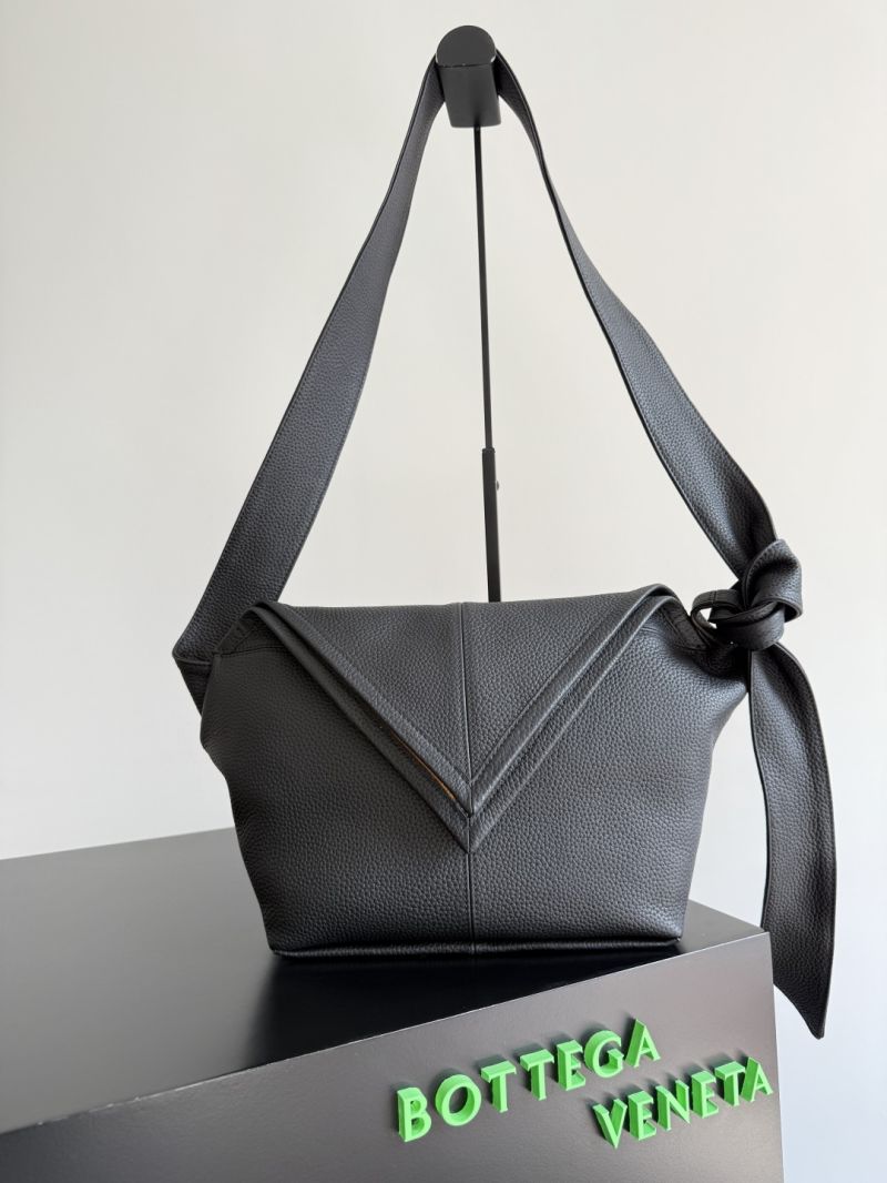 Bottega Veneta BV Small Sawyer in Grained calf leather 815807V Black