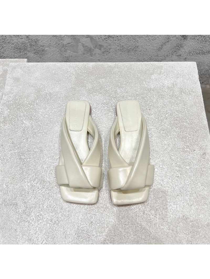 Bottega Veneta BV Riva Flat Mule 827569V Creme