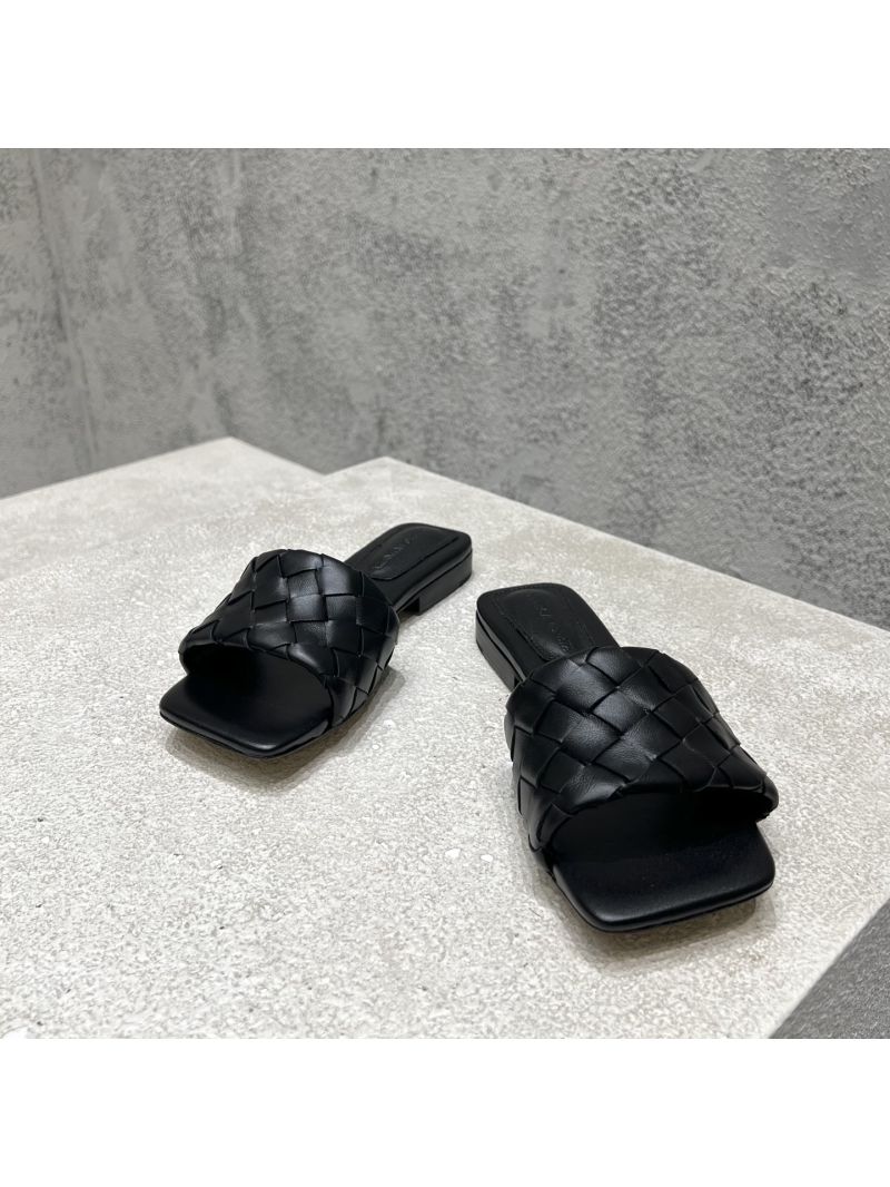 Bottega Veneta BV Parco Flat Mule Lambskin 837737V Black