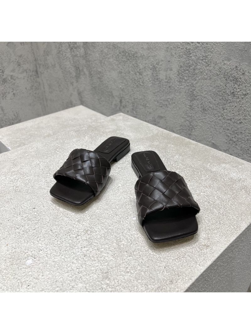 Bottega Veneta BV Parco Flat Mule Lambskin 837737V Fondant