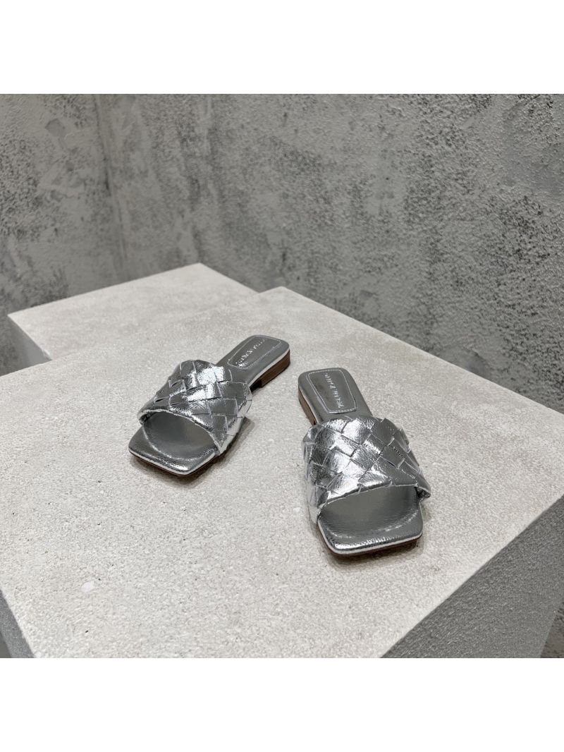 Bottega Veneta BV Parco Flat Mule Lambskin 837737V Metallic Silver