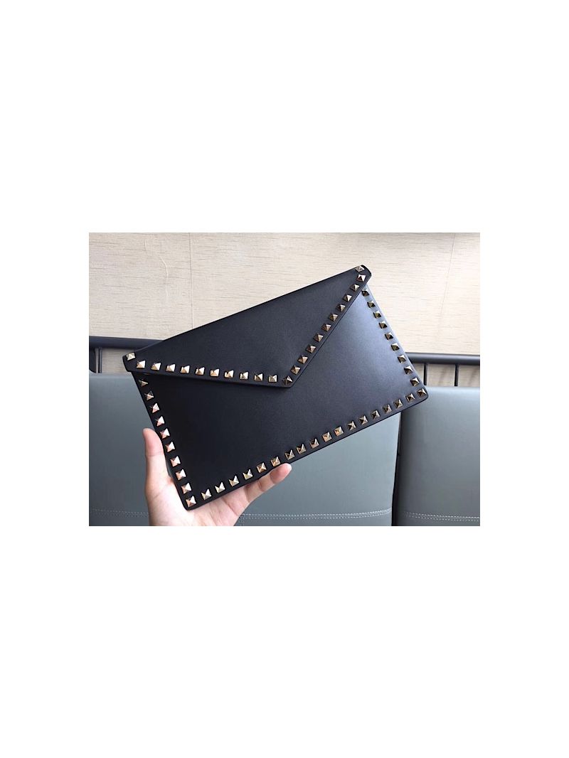 Valentino Garavani Rockstud Leather Pouch Black