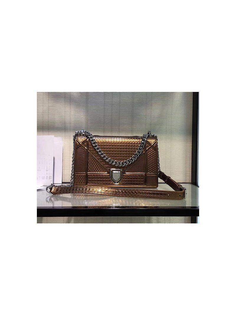 "Diorama" Flap in Silver-tone Metallic Calfskin with Micro-Cannage Motif Bag Bronze