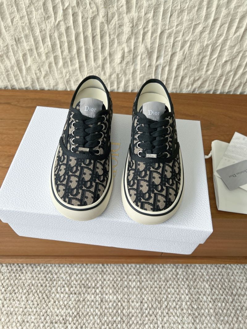 DIOR SALTWIND SNEAKER BLUE DIOR OBLIQUE JACQUARD 3SN348Z