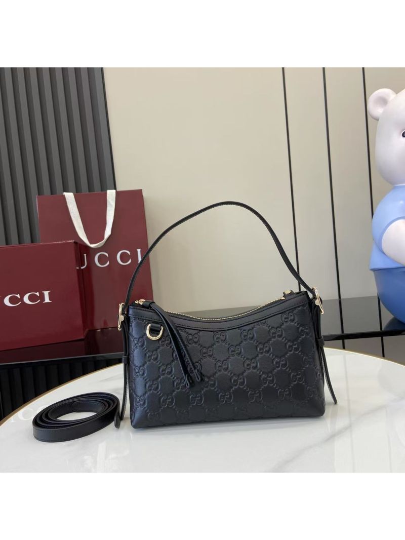 Gucci GG Emblem small shoulder bag GG Leather 847450 Black