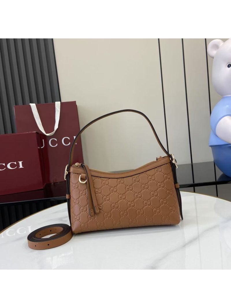Gucci GG Emblem small shoulder bag GG Leather 847450 Brown