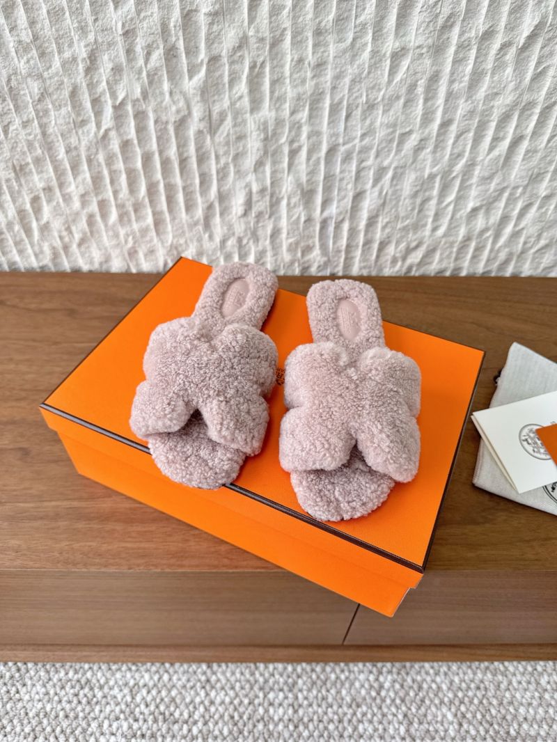 Hermes Oran Sandals in Shearling H212178Z Teddy Slides Lotus Pink