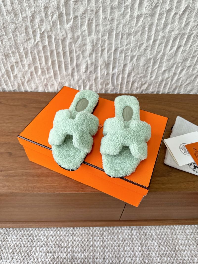 Hermes Oran Sandals in Shearling H212178Z Teddy Slides Mint