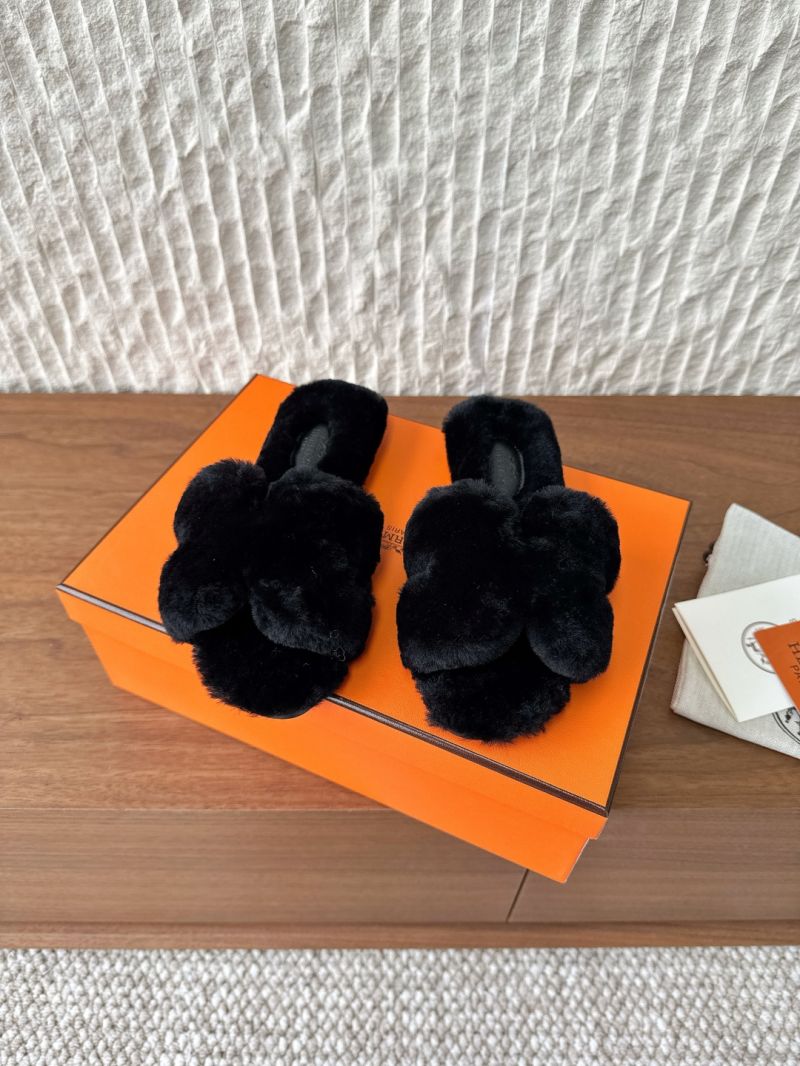 Hermes Oran Sandals in Woolskin H212178Z Teddy Slides Black