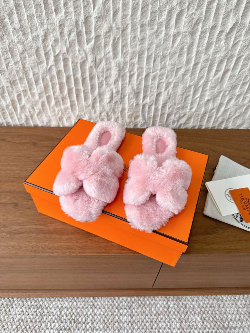 Hermes Oran Sandals in Woolskin H212178Z Teddy Slides Light Pink