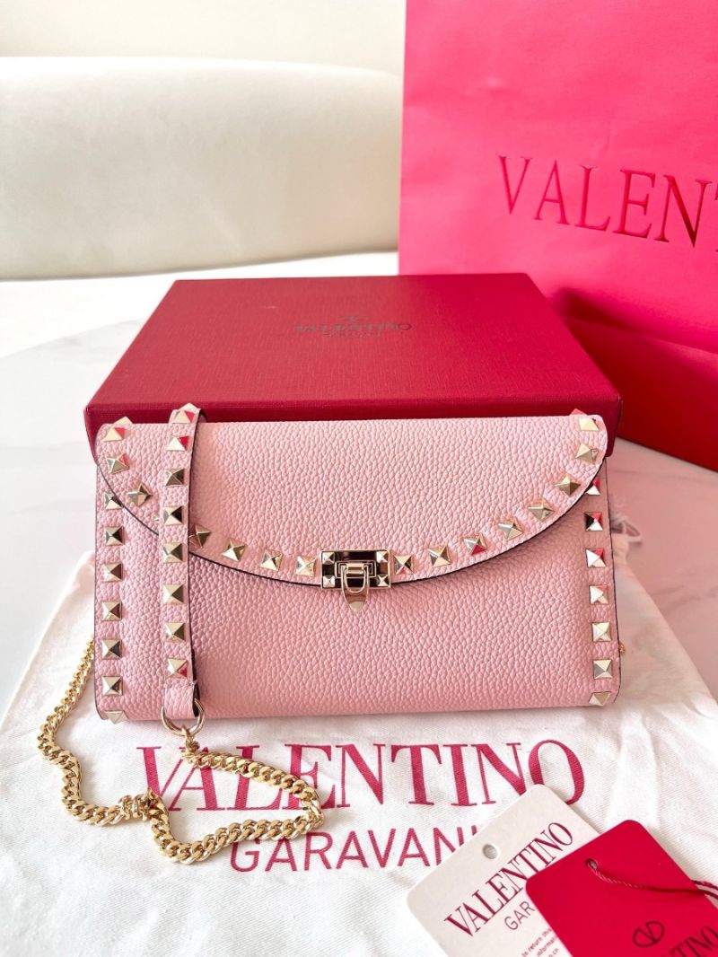 Valentino Rockstud Wallet With Chain In Grainy Calfskin 4W2P0Z81 Pink