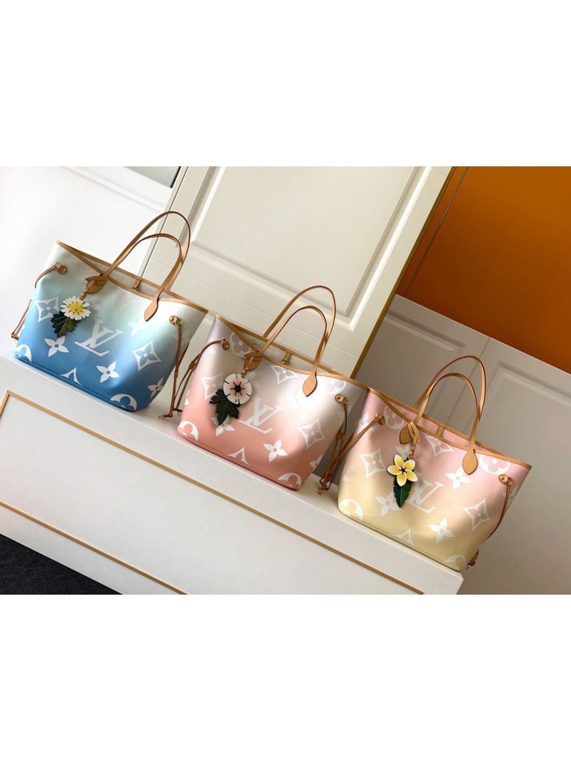 Louis Vuitton LV Neverfull MM Gradient Pastel Monogram Giant M45679 Light Pink