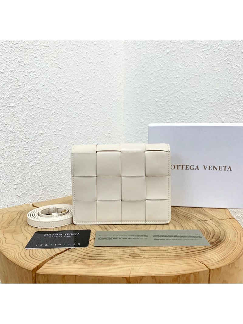 Bottega Veneta BV Mini Cassette Bag in Maxi Intreccio Bag 578003 White