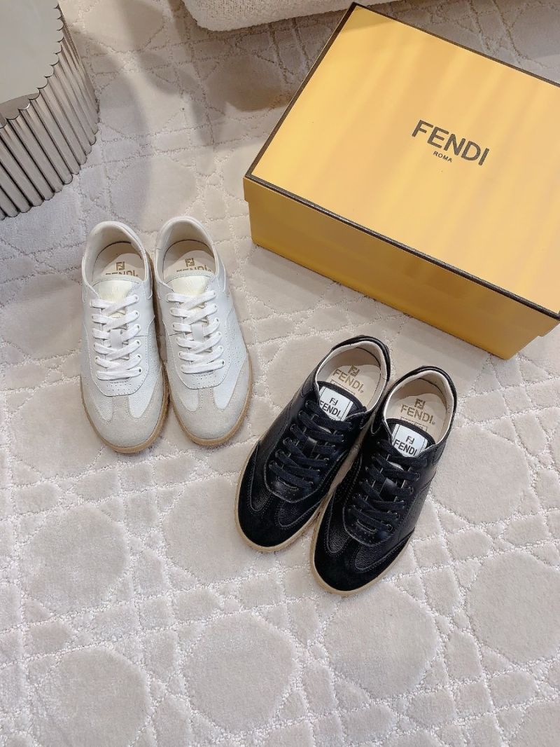 Fendi Flair leather low-tops 8E8503