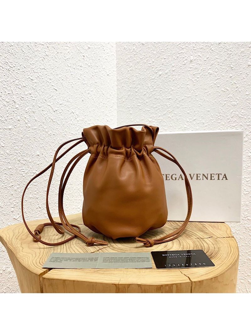 Bottega Veneta BV Drawstring Pouch in Nappa Leather 583774 Wood