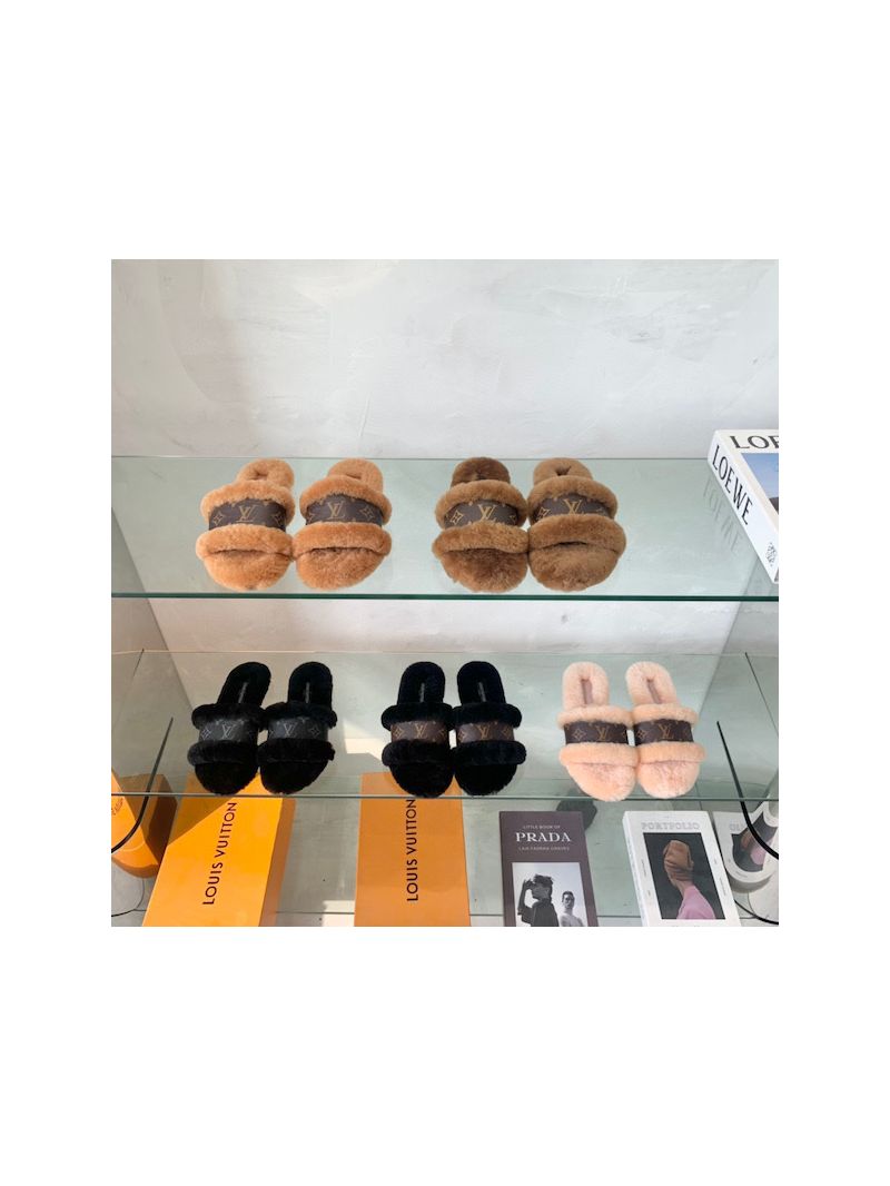 Louis Vuitton LV Lock It Flat Mule 1A8770