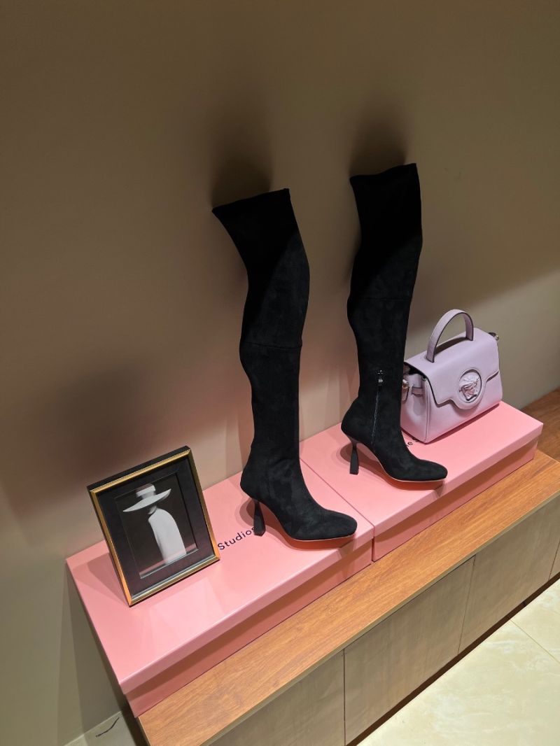 Hermes Hurricane Boots Thigh-high boot in stretch suede goatskin H232227Z Black