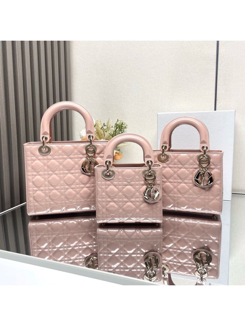 Dior Lady Dior Medium Quilted in Cannage patent leather M0565 powder pink