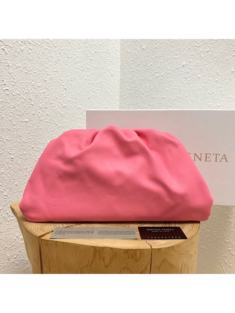 Bottega Veneta BV The Pouch in Butter Calf 576227 Pink
