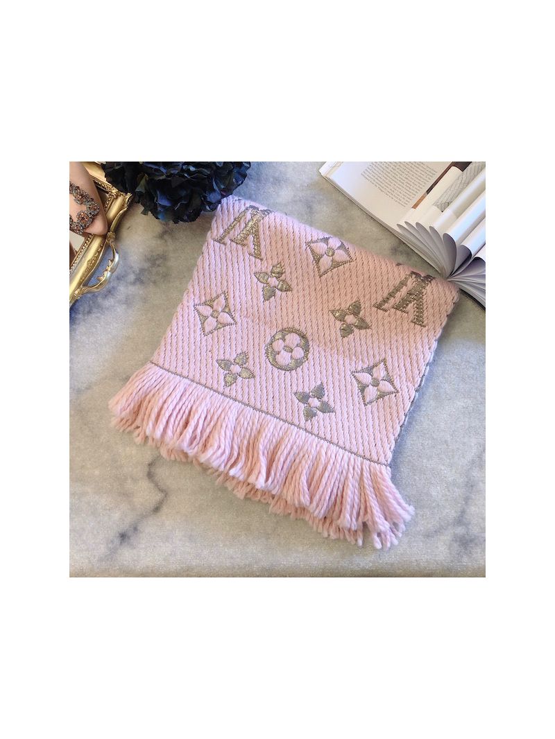 Louis Vuitton LV Classic LOGOMANIA Gold Shine Scarf M70466