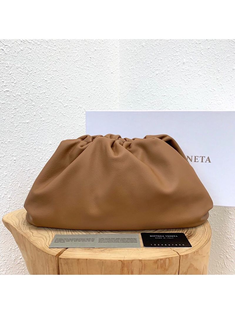 Bottega Veneta BV The Pouch in Butter Calf 576227 Brown