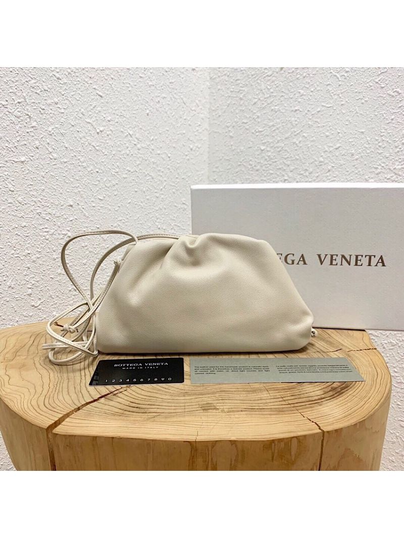 Bottega Veneta BV The Pouch 20 in Butter Calf 585852 White