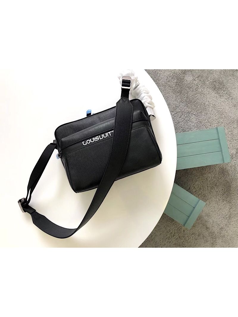 Louis Vuitton LV Messenger PM Bag M31003