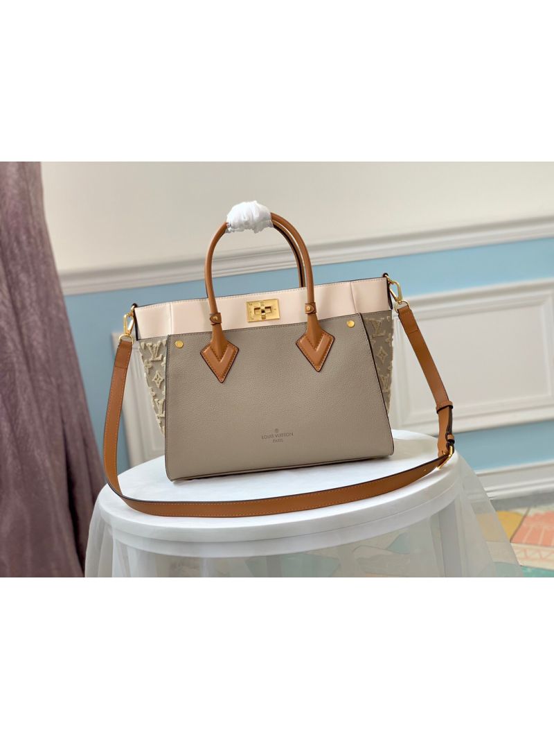 Louis Vuitton LV ON MY SIDE M53825 Galet