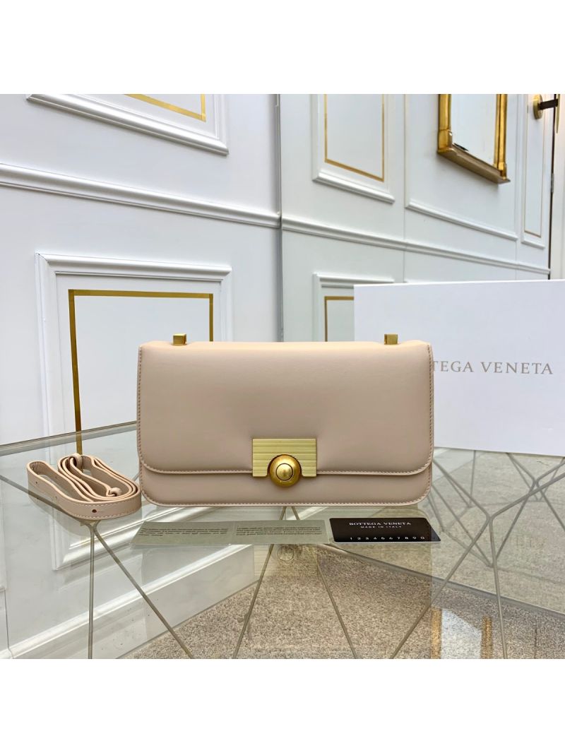 Bottega Veneta BV Classic Bag in Smooth Calf Ronde Bag 578009 Nude
