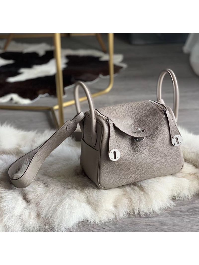 Hermes Mini Lindy 20cm Bag in Clemence Seagull Grey